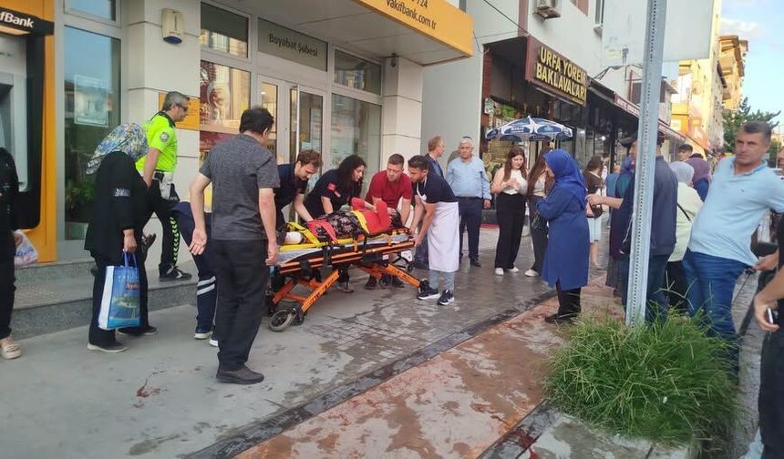 Boyabat’ta elektrikli bisikletin çarptığı yaya yaralandı.
