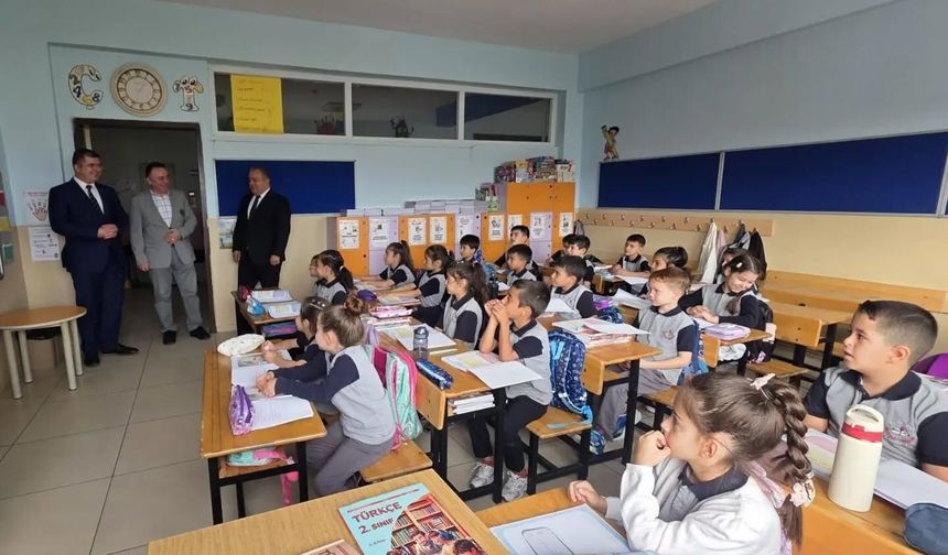 Boyabat’ta 7 Bin 470 Öğrenci Ders Başı Yaptı