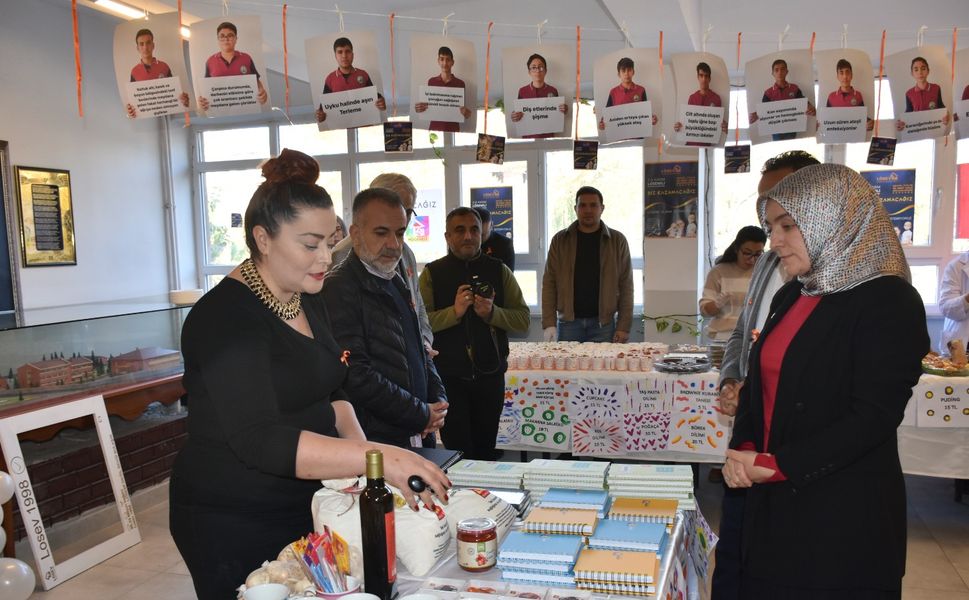 Boyabat'ta LÖSEV Vakfı yararına kermes düzenlendi