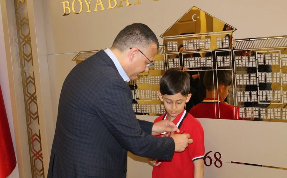 Kaymakam Enver Yılmaz, Türkiye Şampiyonunu Misafir Etti