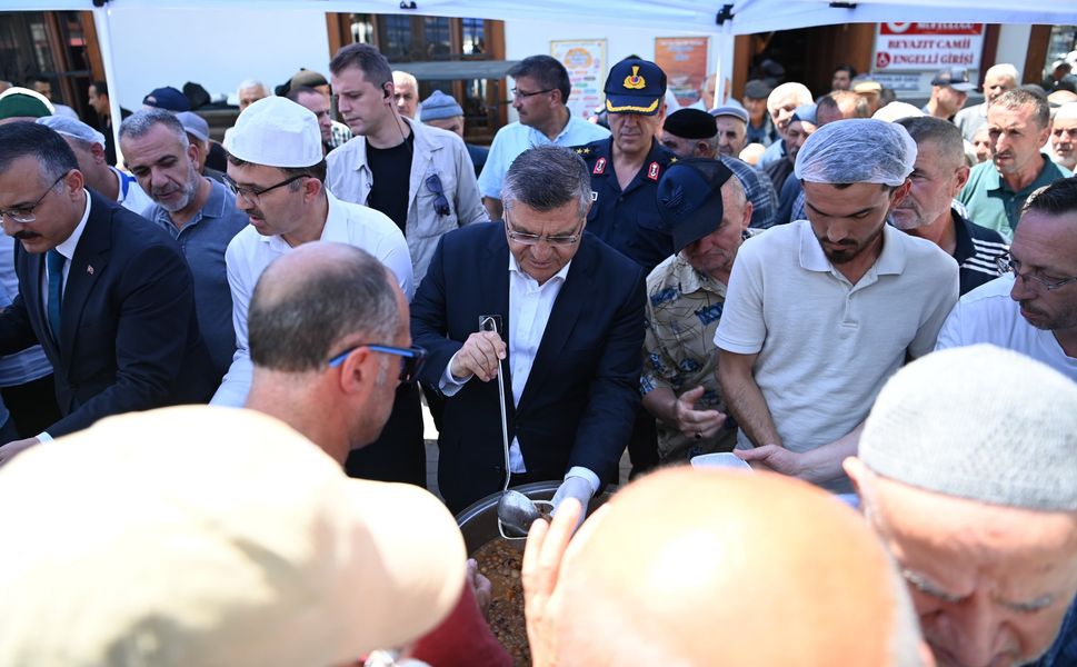 Bereketin ve Paylaşmanın Günü: Boyabat’ta Aşure Günü Coşkusu