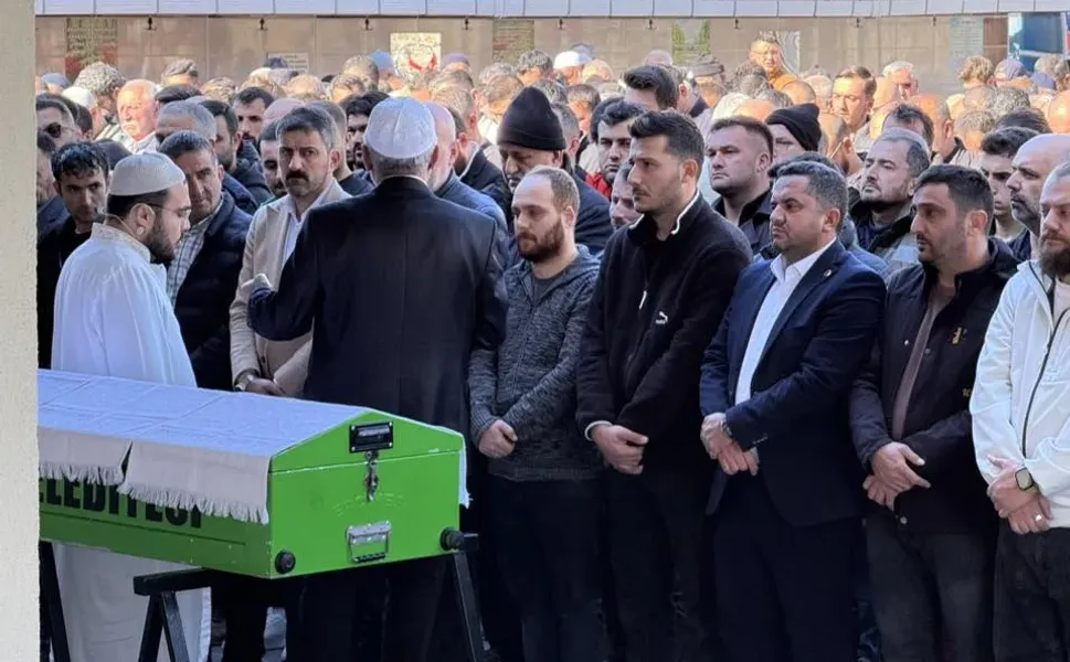 Yürek yakan veda! Mustafa bebek son yolculuğuna uğurlandı!