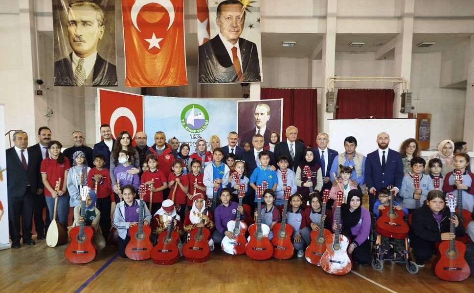 Boyabat’ta “Müzik, Resim ve Spor: Çocuğun Cennetidir” Projesi