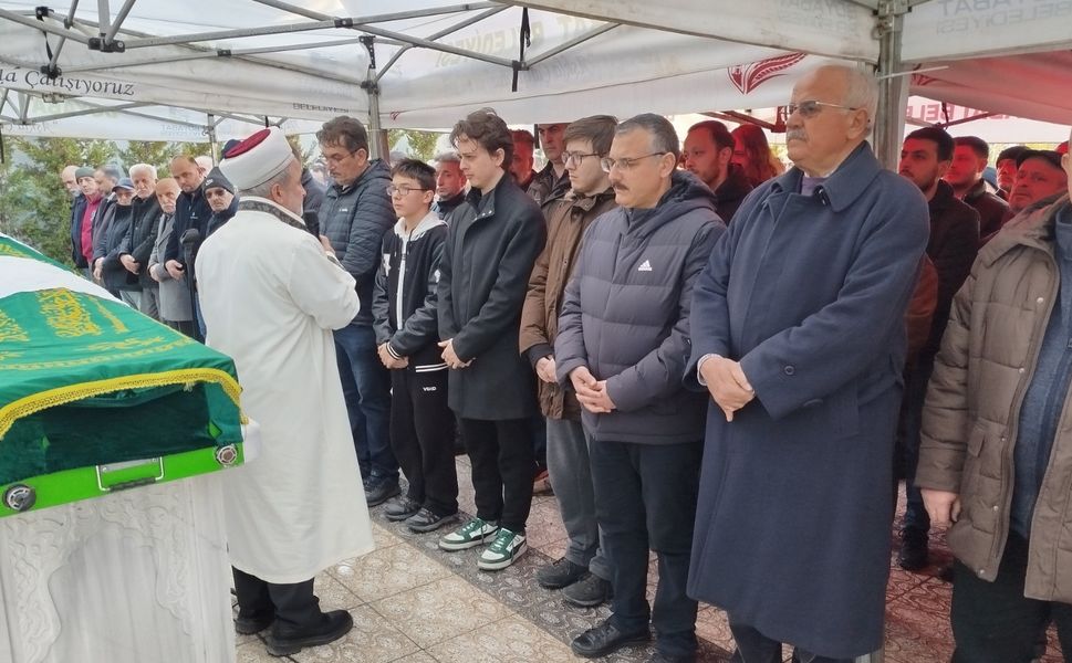Diş Hekimi Tayfun Azizoğlu dualarla toprağa verildi