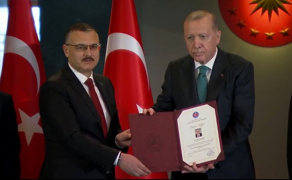 Cumhurbaşkanı Erdoğan'dan Boyabat Kaymakamı Enver Yılmaz’a Anlamlı Ödül