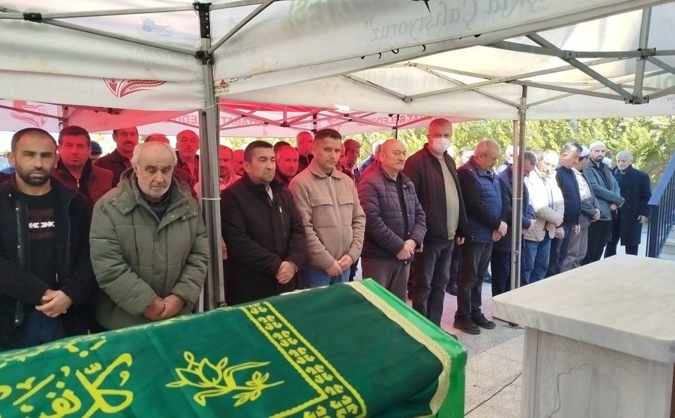 Boyabat’ta Kahvehanede düşerek başını beton zemine çarpan kişi öldü