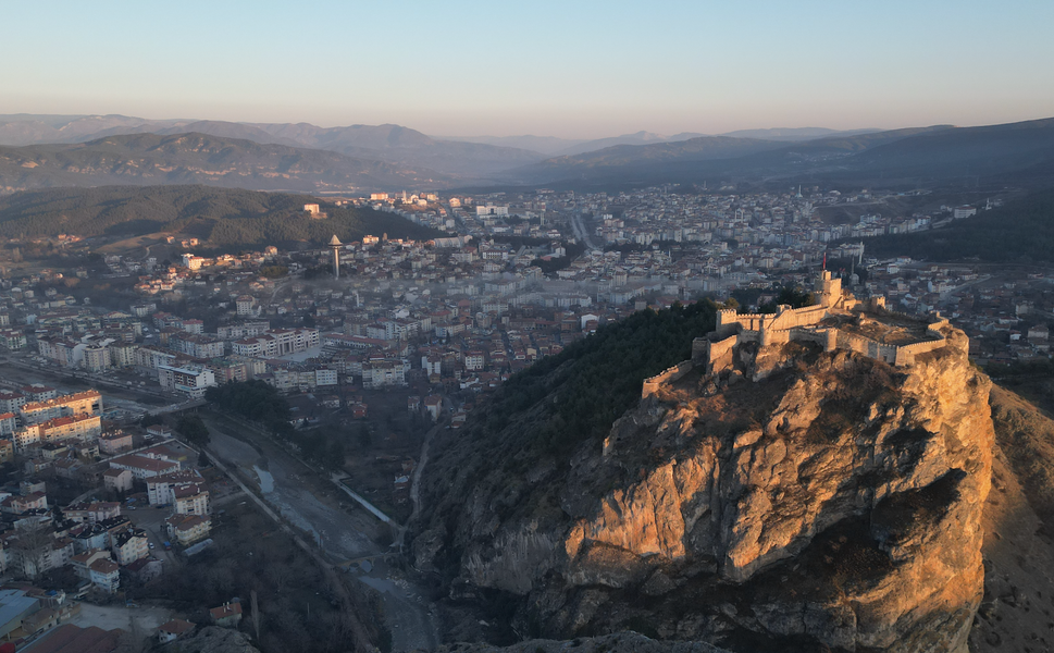 Boyabat sahura depremle uyandı !