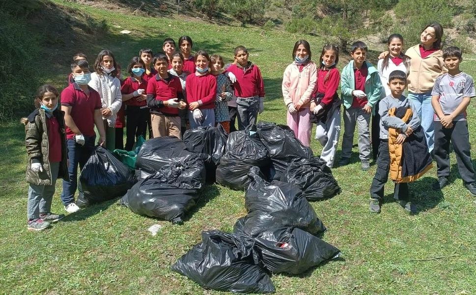 Boyabatlı öğrencilerden örnek davranış !
