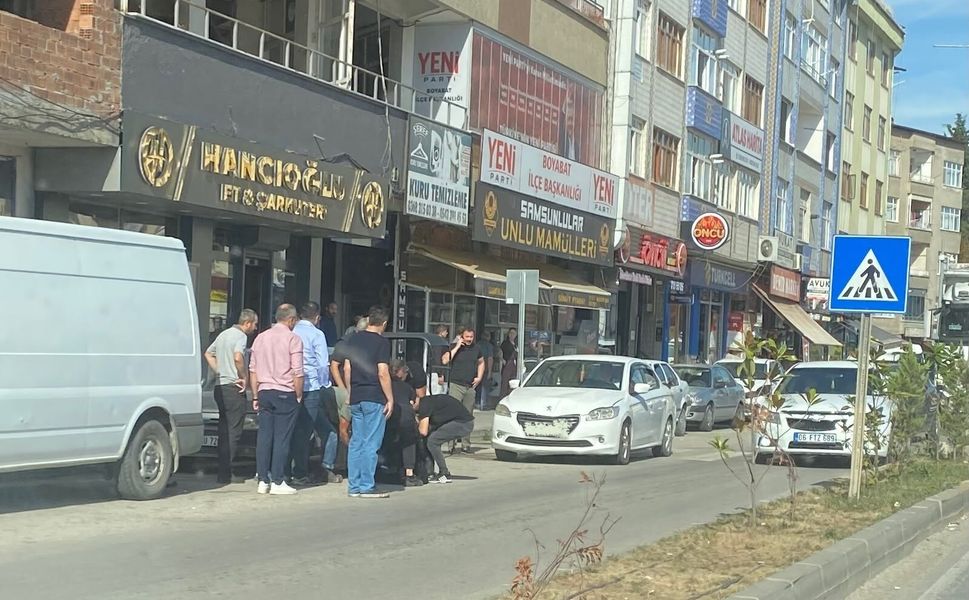 Boyabat’ta Otomobilin Çarptığı Yaşlı Kadın Yaralandı